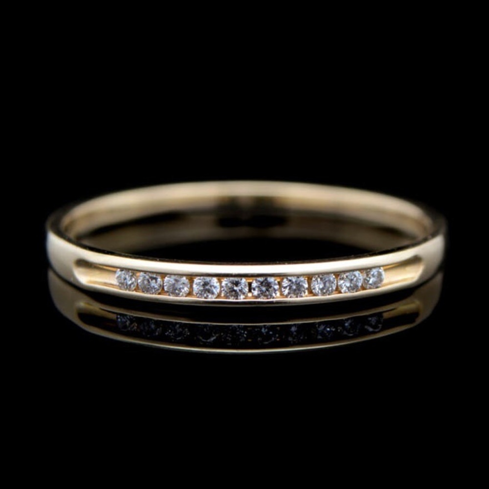 14K yellow gold and diamond band